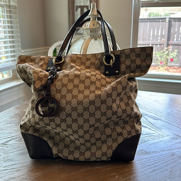 Gucci GG monogram canvas tote bag with COA - Picture 1 of 17